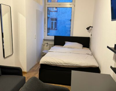 Zimmer Lyon (4.OG, 15 qm)