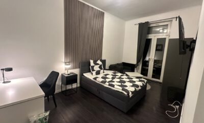 Zimmer New York (2.OG, 20qm, Balkon)